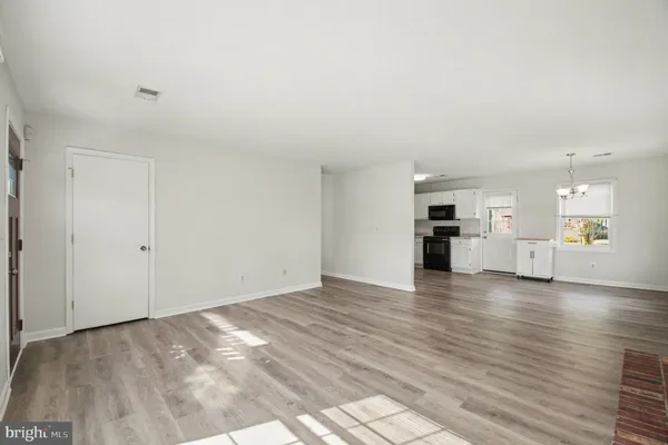 $2,295 | 907 Eastern View Drive, Fredericksburg, VA 22405