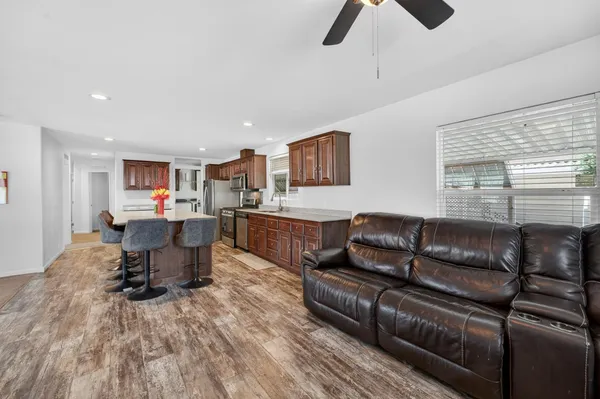 $220,000 | 6410 Capital Circle, Unit 32, Sacramento, CA 95828