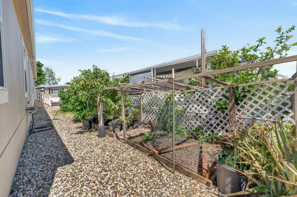 $220,000 | 6410 Capital Circle, Unit 32, Sacramento, CA 95828