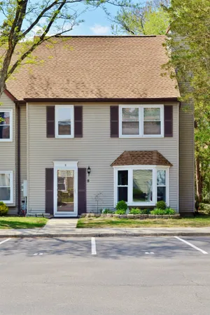 $410,000 | 8 Colonial Court, Jackson, NJ 08527