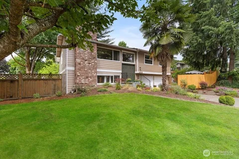 $1,525,000 | 14303 102nd Avenue Northeast, Kirkland, WA 98034