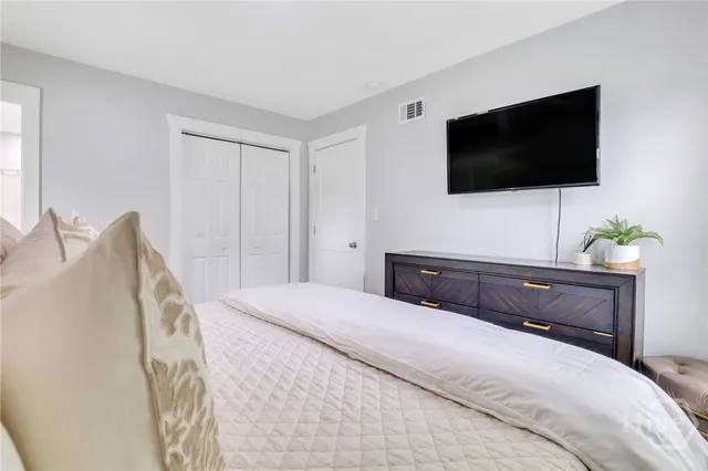 $2,400 | 607 Dyches Drive, Savannah, GA 31406