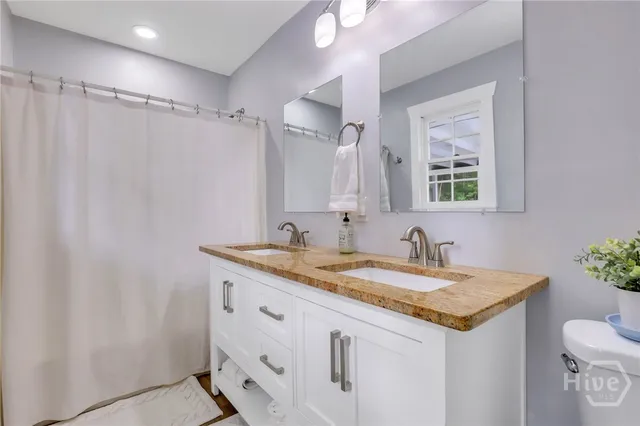 $2,400 | 607 Dyches Drive, Savannah, GA 31406