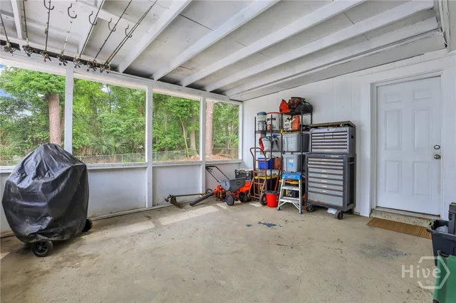 $2,400 | 607 Dyches Drive, Savannah, GA 31406