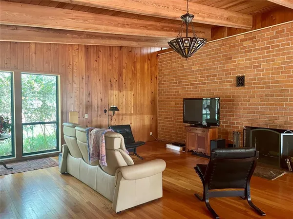 $750,000 | 1800 Southwest 35th Place, Gainesville, FL 32608