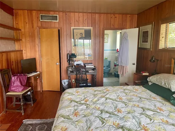 $750,000 | 1800 Southwest 35th Place, Gainesville, FL 32608