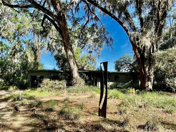 $750,000 | 1800 Southwest 35th Place, Gainesville, FL 32608