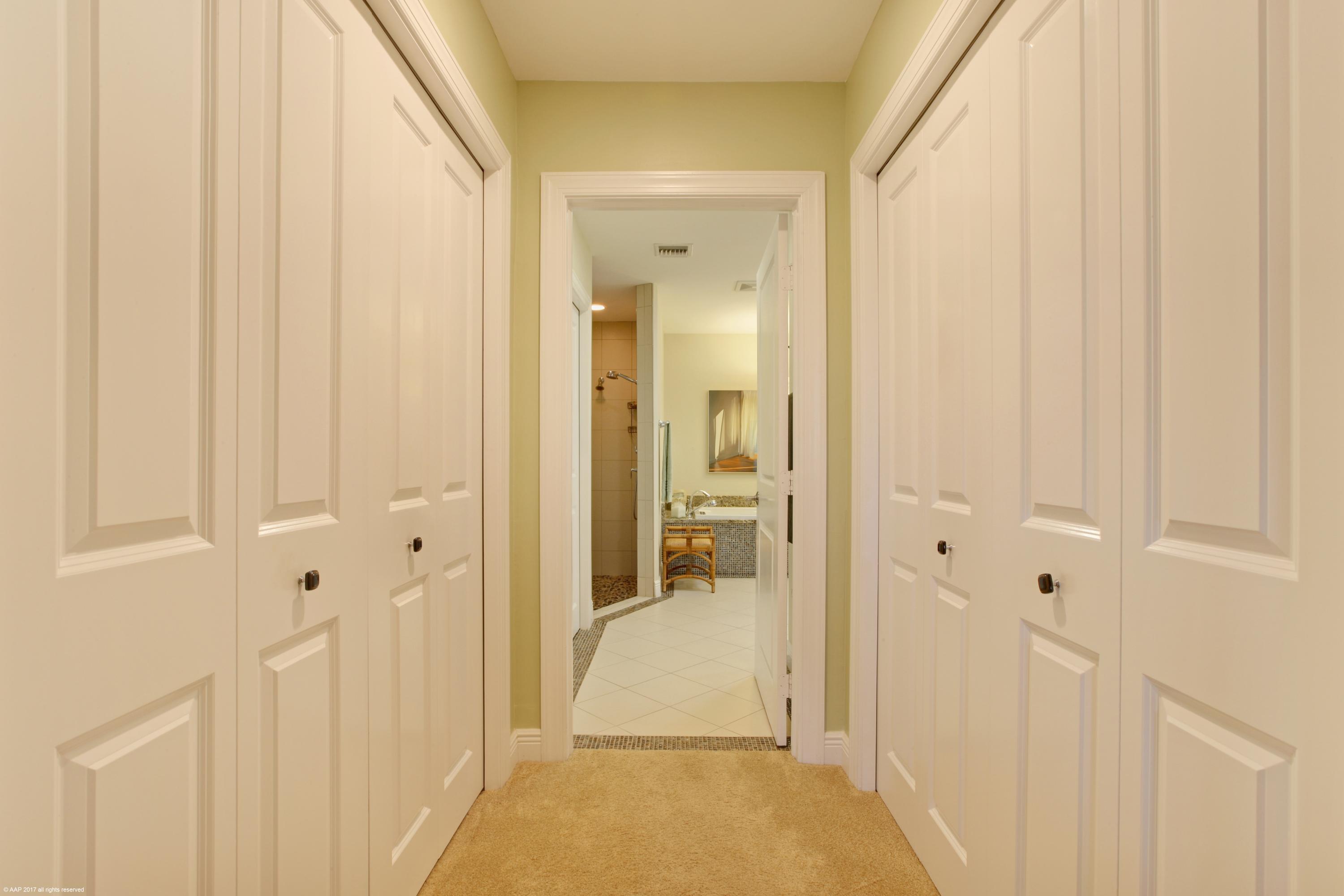 339 Ridge Road Jupiter, FL 33477 - Photo 12 of 29 019
