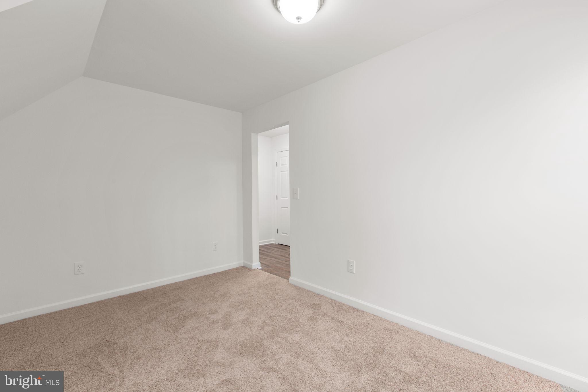 8401 Seays Road Spotsylvania, VA 22551 - Photo 24 of 32 Fully carpeted and spacious