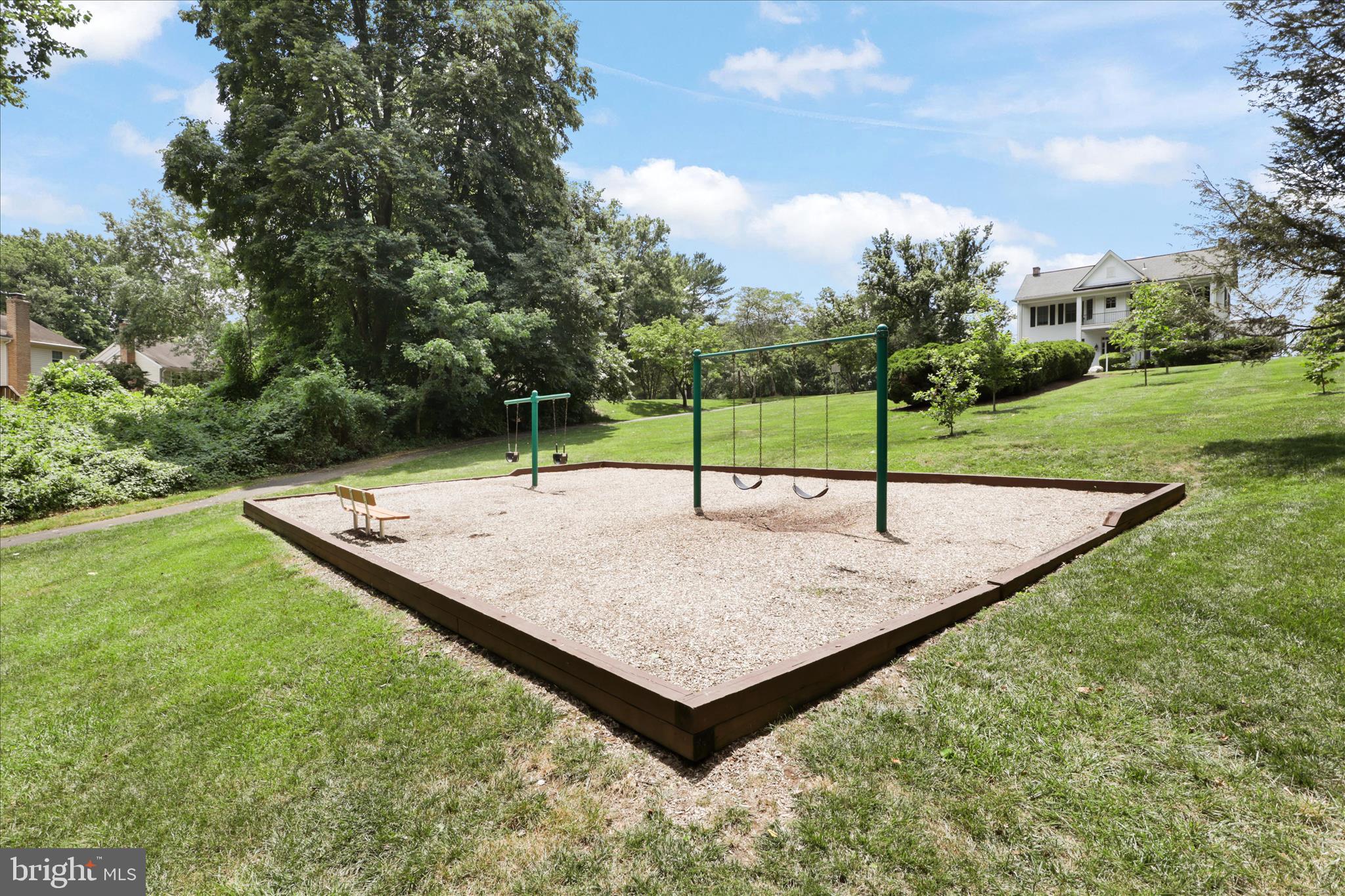 6106 Mantle Road Burke, VA 22015 - Photo 30 of 51