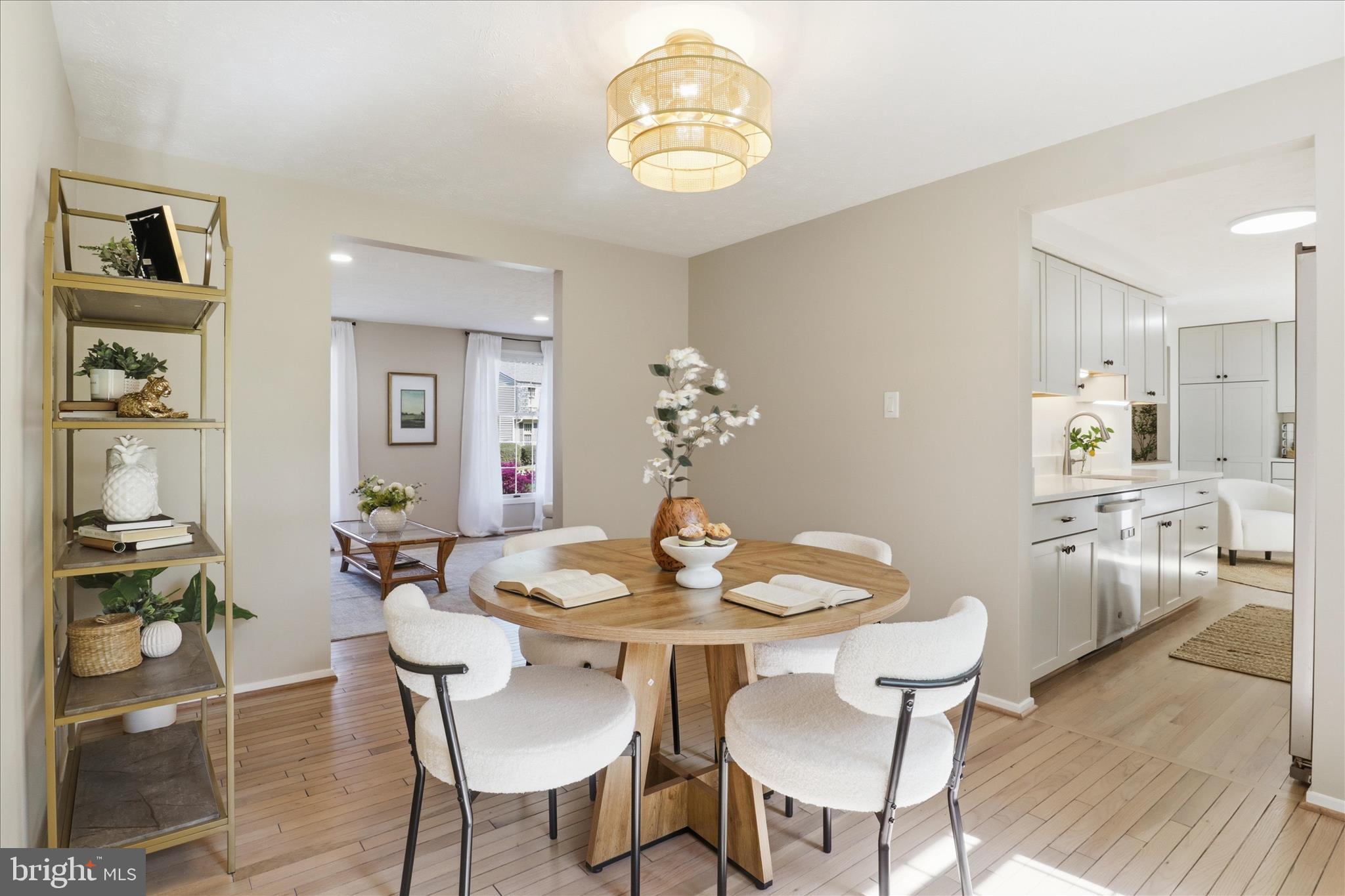 6106 Mantle Road Burke, VA 22015 - Photo 3 of 51