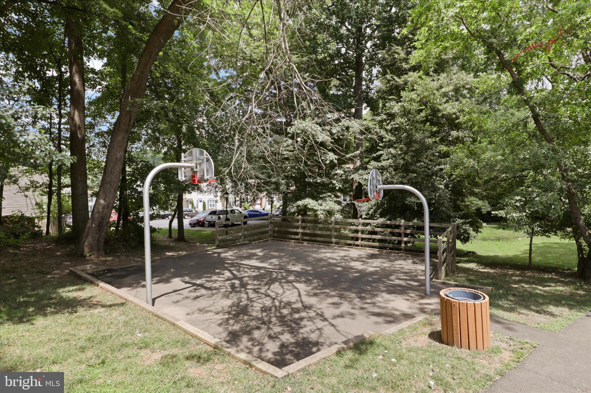 6106 Mantle Road Burke, VA 22015 - Photo 31 of 51