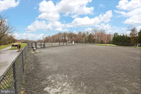 $775,000 | 6106 Mantle Road, Burke, VA 22015