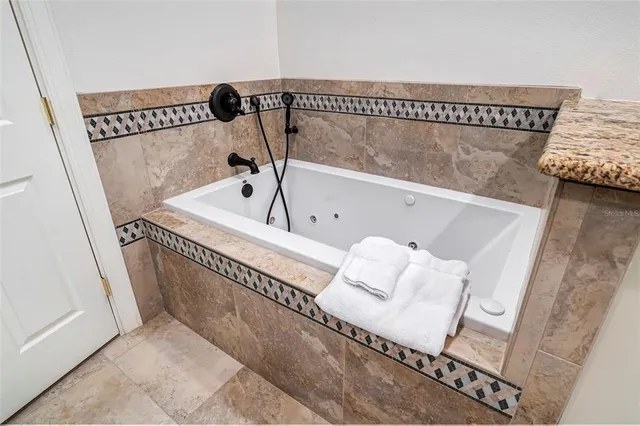 $1,500,000 | 2300 North Scenic Highway, Unit 104, Lake Wales, FL 33898