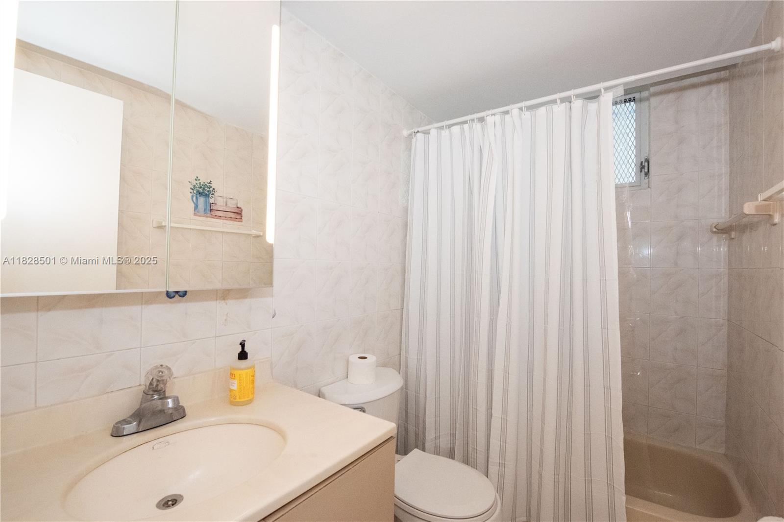 1150 Euclid Avenue, Unit 205 Miami Beach, FL 33139 - Photo 11 of 20