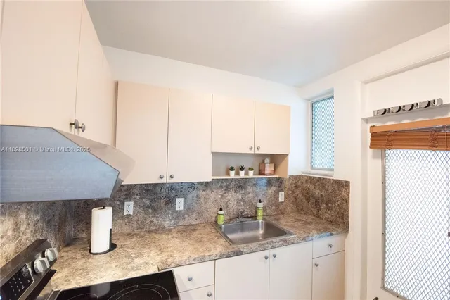 $2,500 | 1150 Euclid Avenue, Unit 205, Miami Beach, FL 33139