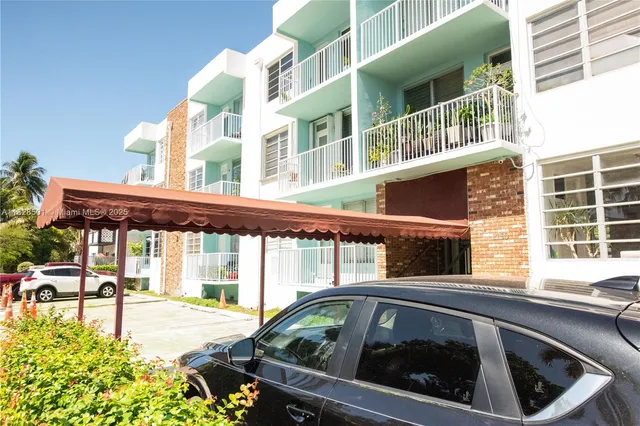 $2,500 | 1150 Euclid Avenue, Unit 205, Miami Beach, FL 33139