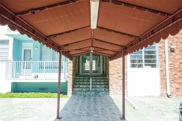 $2,500 | 1150 Euclid Avenue, Unit 205, Miami Beach, FL 33139