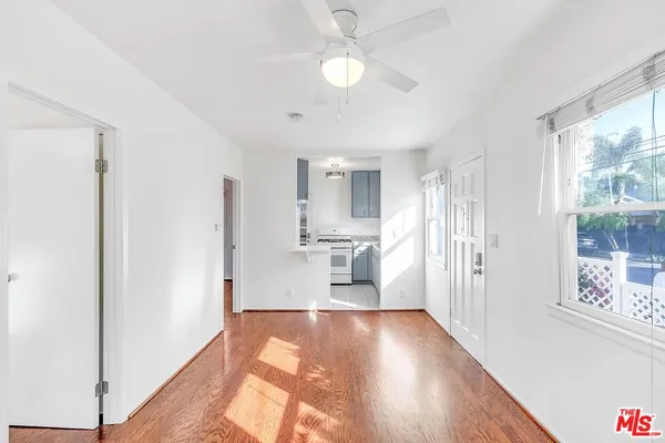 $3,295 | 608 7th Avenue, Venice, CA 90291