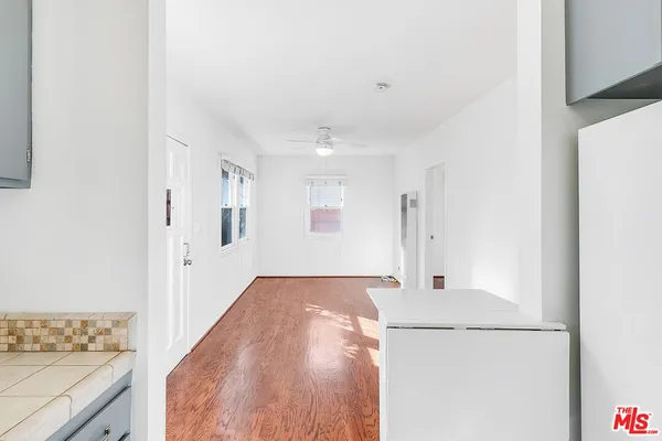 $3,295 | 608 7th Avenue, Venice, CA 90291