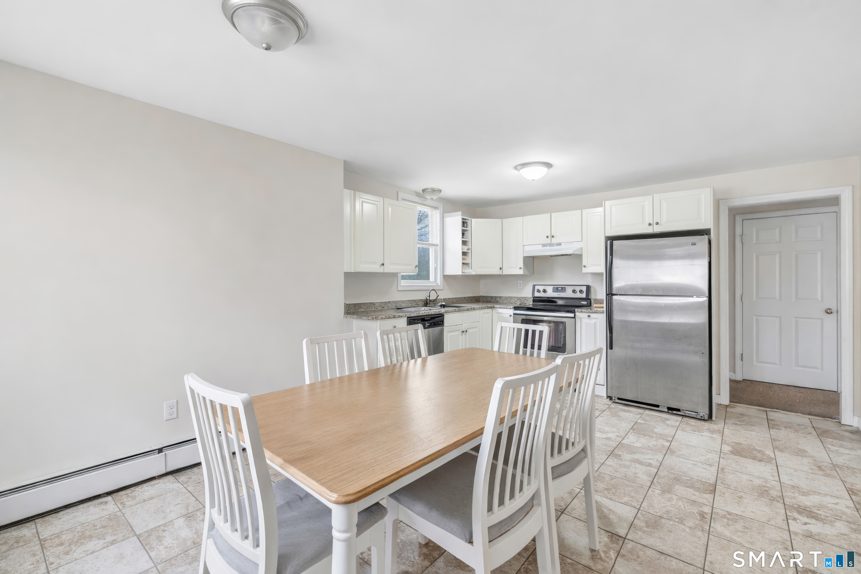 422 West River Road Orange, CT 06477 - Photo 17 of 35 2nd Floor Kitchen