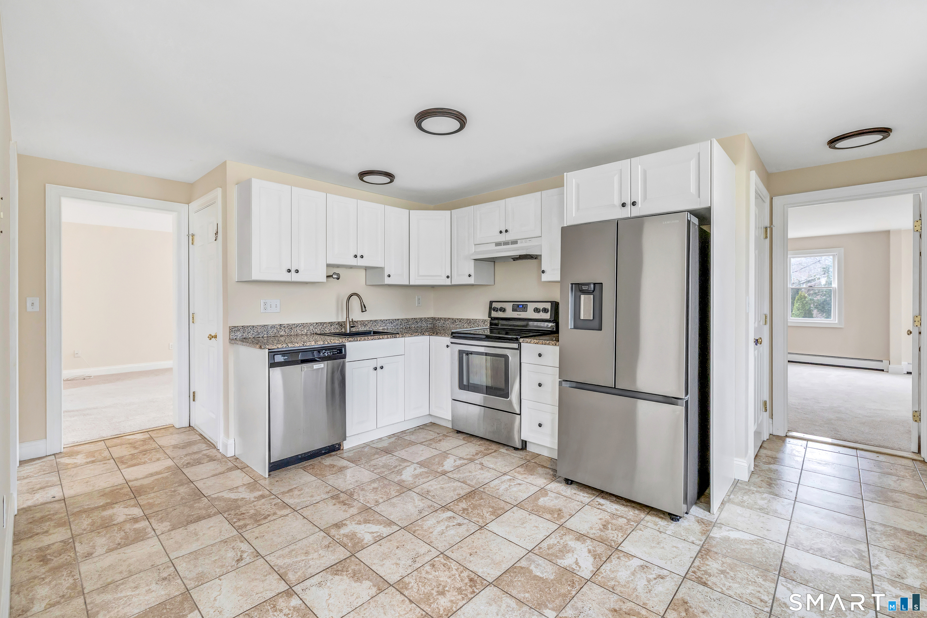 422 West River Road Orange, CT 06477 - Photo 3 of 35 1st Floor Kitchen