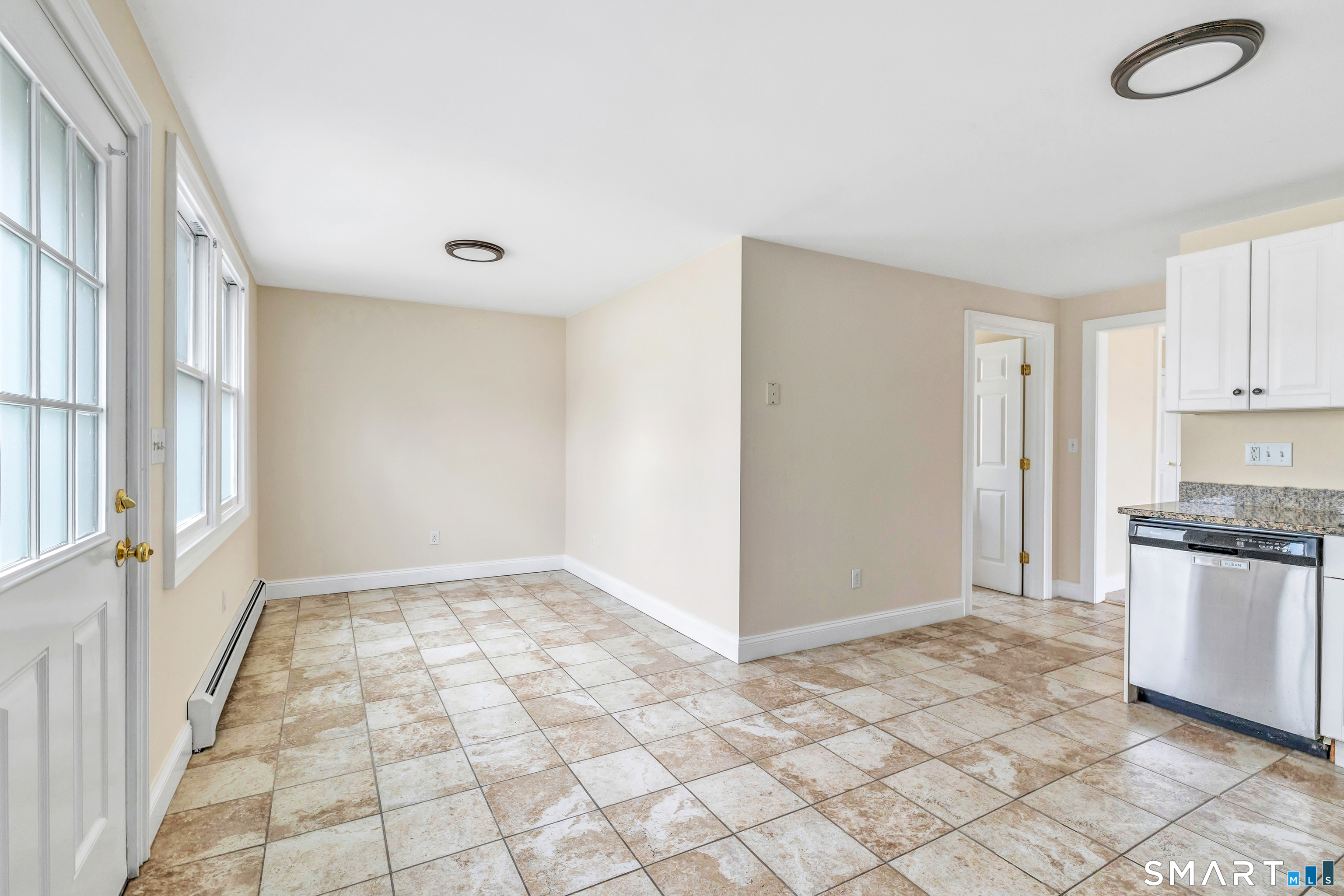 422 West River Road Orange, CT 06477 - Photo 5 of 35 1st Floor Eat In Kitchen