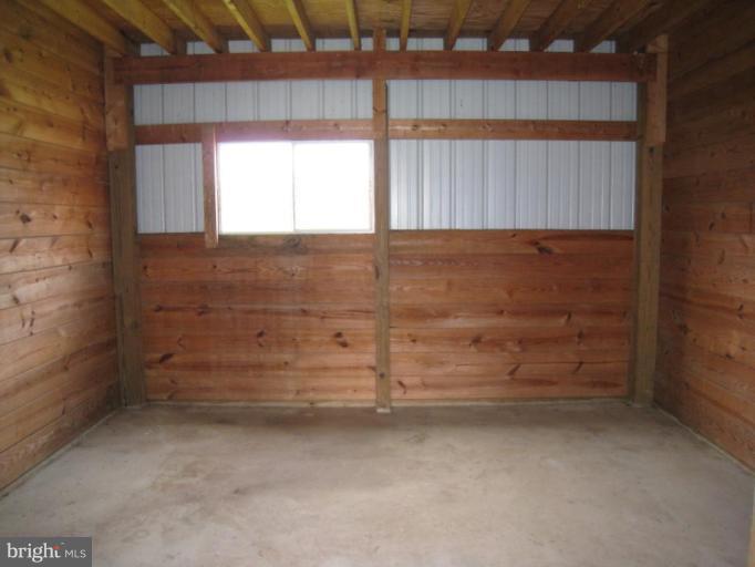 4415 Gregg Road Brookeville, MD 20833 - Photo 12 of 30 Barn - Tack Room