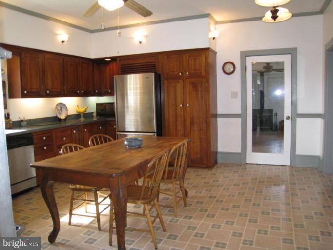4415 Gregg Road Brookeville, MD 20833 - Photo 23 of 30 Gourmet Kitchen