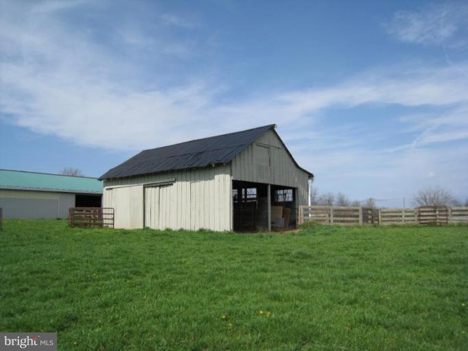 4415 Gregg Road Brookeville, MD 20833 - Photo 10 of 30 Second Barn