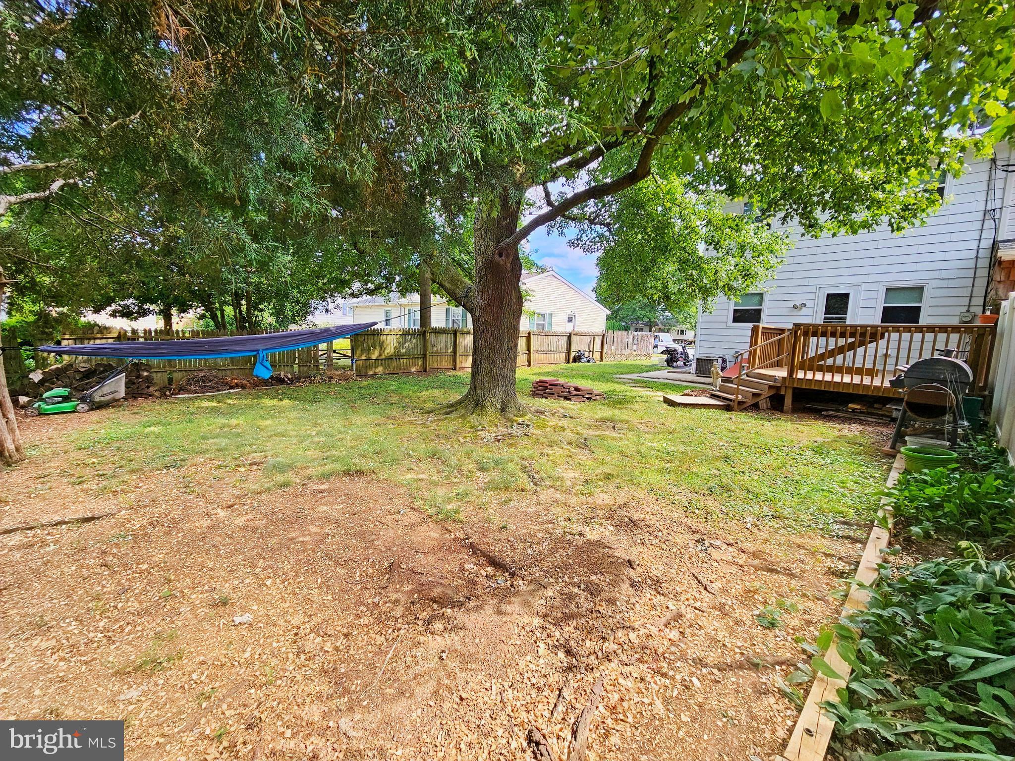 527 Spring Avenue Lititz, PA 17543 - Photo 3 of 31