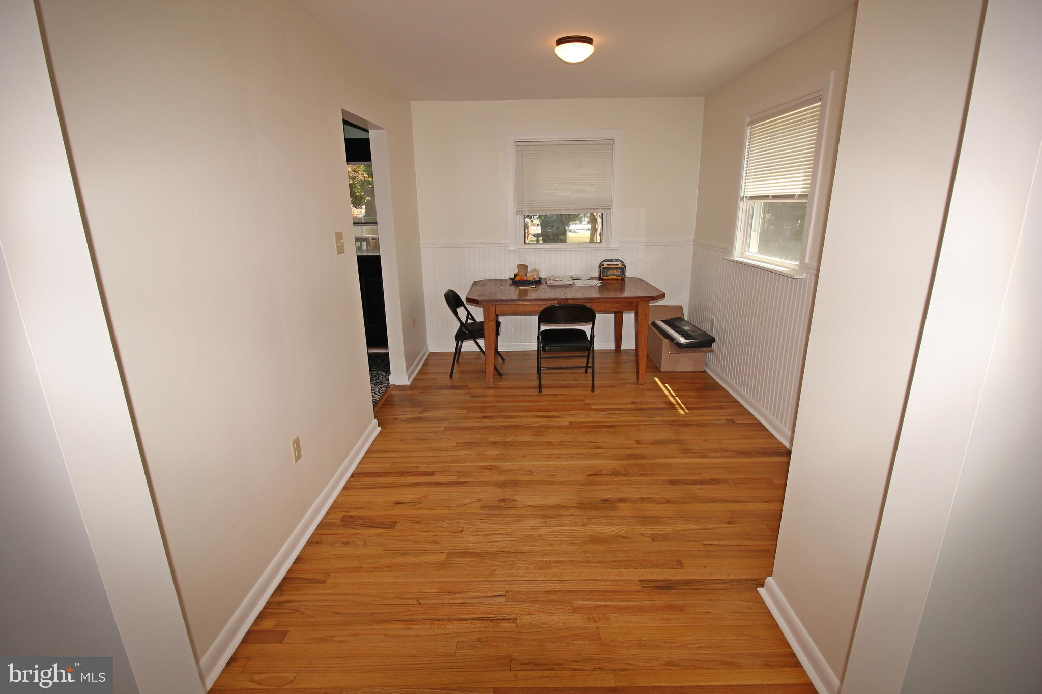 527 Spring Avenue Lititz, PA 17543 - Photo 5 of 31