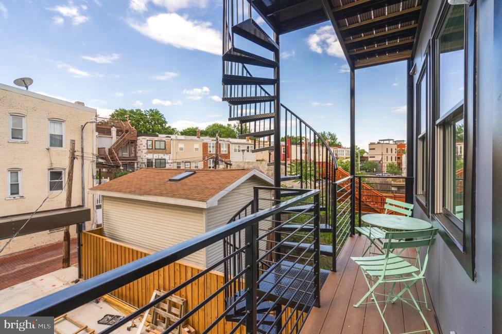 802 L Street Northeast, Unit 2 Washington, DC 20002 - Photo 24 of 32