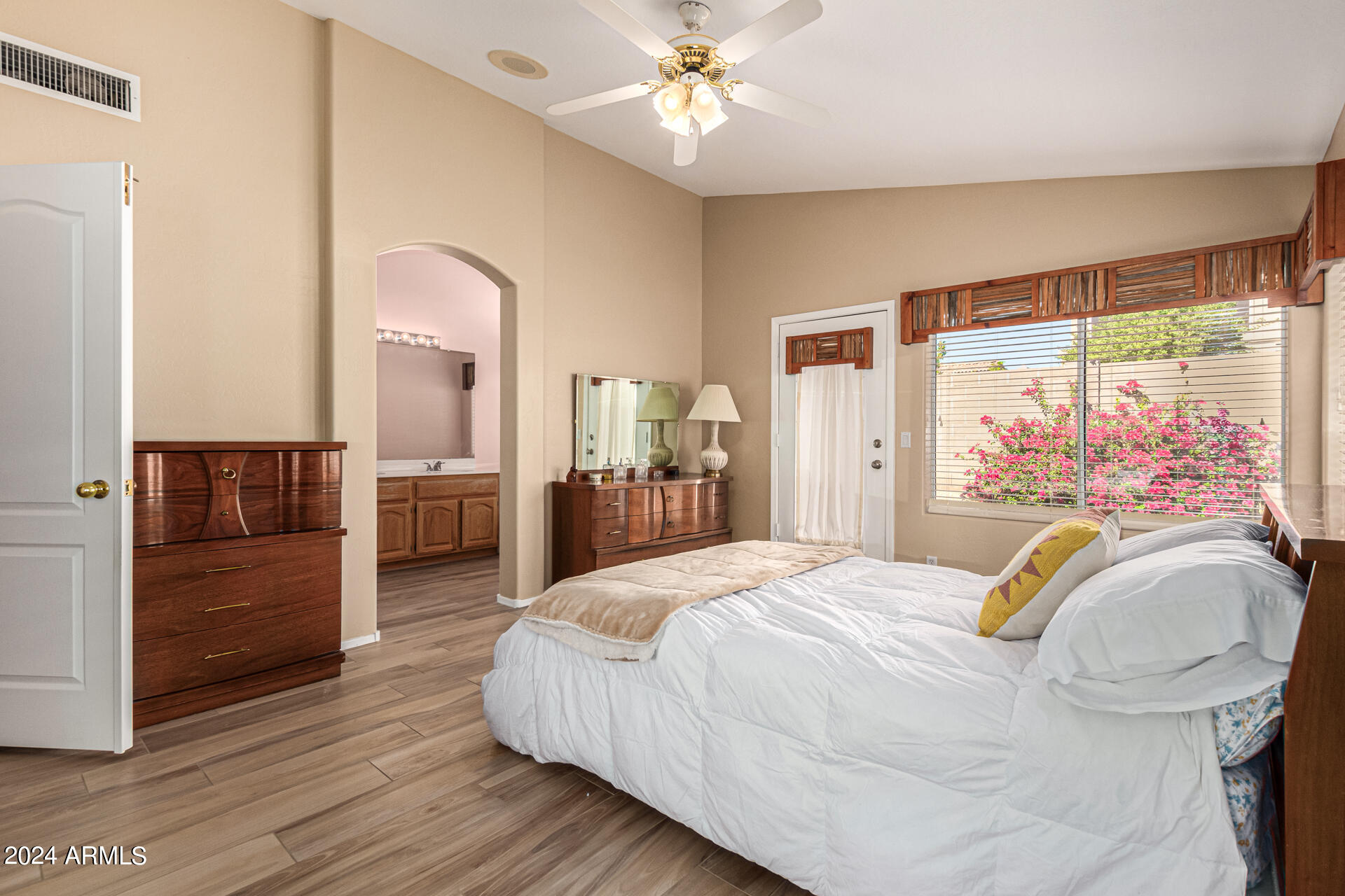 4310 East Raven Road Phoenix, AZ 85044 - Photo 19 of 34 21-Raven