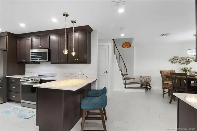 $1,099,000 | 2408 Harbour Cove Drive, Hutchinson Island, FL 34949