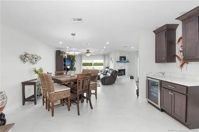 $1,099,000 | 2408 Harbour Cove Drive, Hutchinson Island, FL 34949