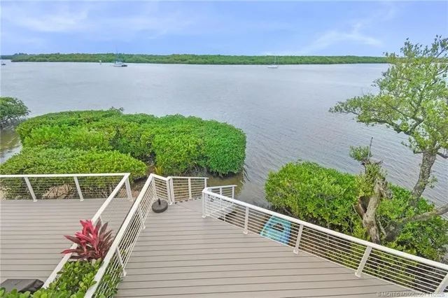$1,099,000 | 2408 Harbour Cove Drive, Hutchinson Island, FL 34949
