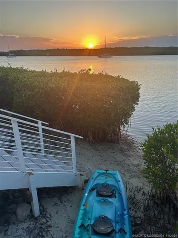 $1,099,000 | 2408 Harbour Cove Drive, Hutchinson Island, FL 34949