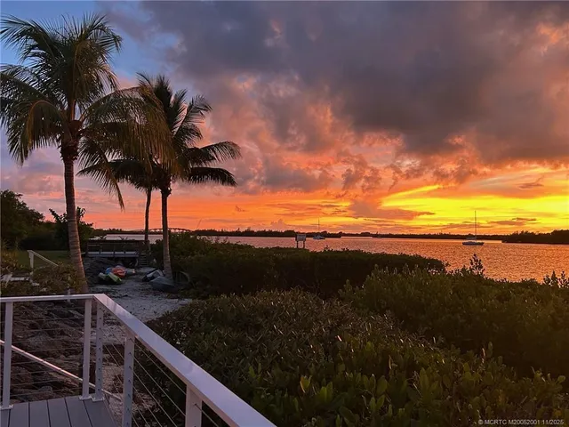 $1,099,000 | 2408 Harbour Cove Drive, Hutchinson Island, FL 34949