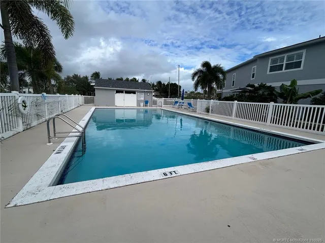 $1,099,000 | 2408 Harbour Cove Drive, Hutchinson Island, FL 34949