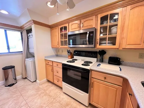 $1,900 | 3060 North Atlantic Avenue, Unit 302, Cocoa Beach, FL 32931