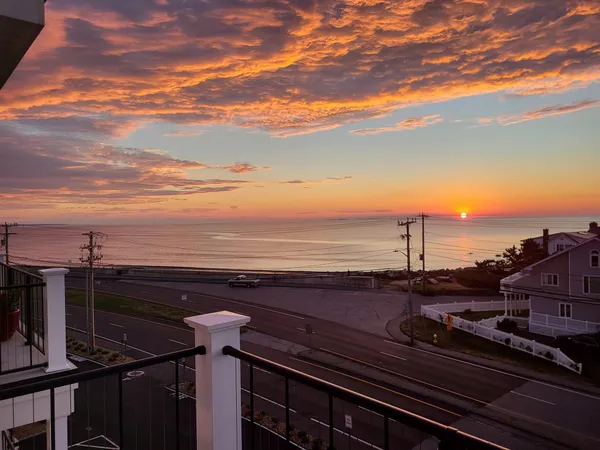 $1,099,000 | 535 Ocean Boulevard, Unit 402, Hampton, NH 03842