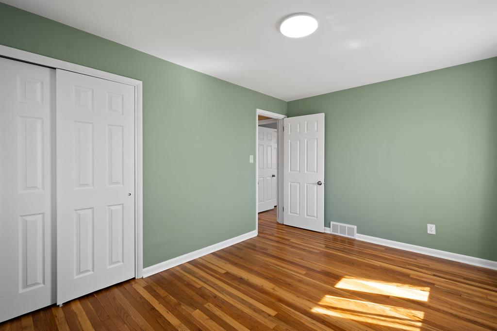 103 Lincoln Road Clairton, PA 15025 - Photo 24 of 36