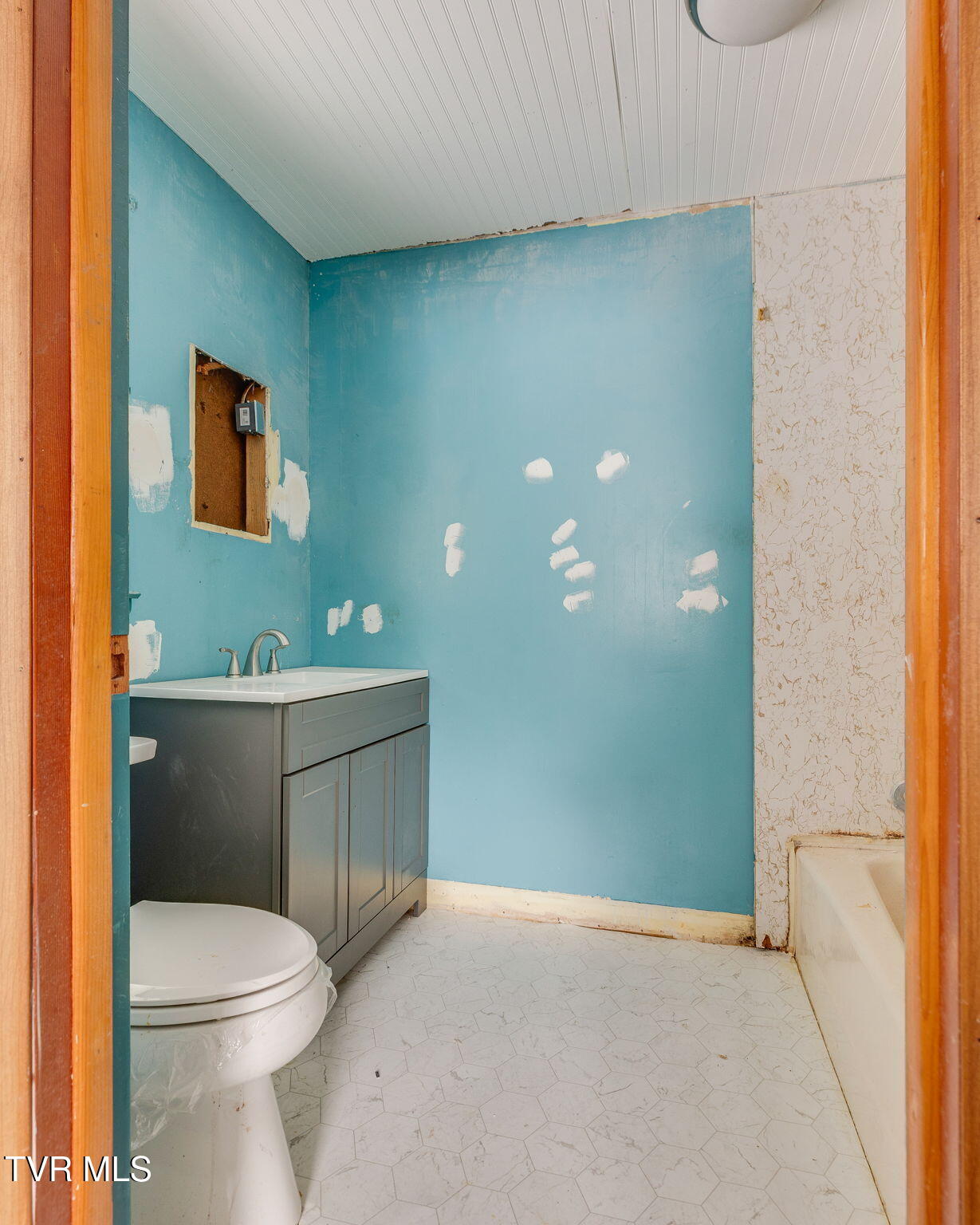 300 Ridge Road Richlands, VA 24641 - Photo 16 of 35 017