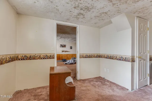 $119,900 | 300 Ridge Road, Richlands, VA 24641