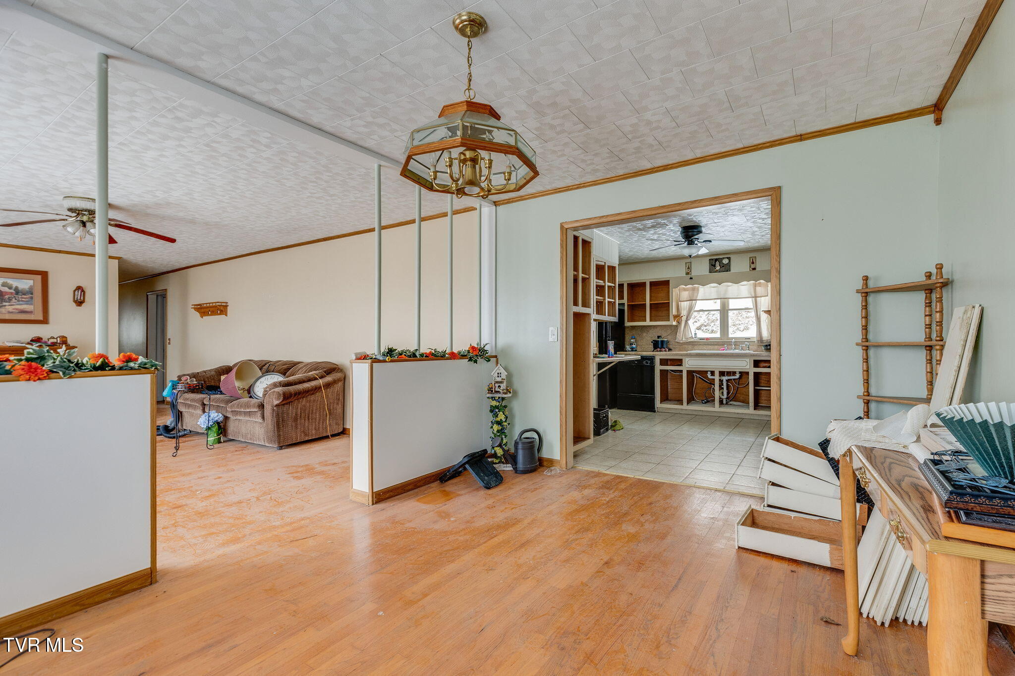 300 Ridge Road Richlands, VA 24641 - Photo 8 of 35 007