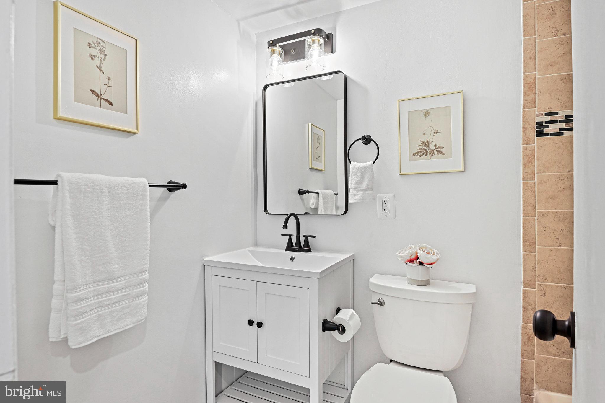 11614 Vantage Hill Road, Unit 21C Reston, VA 20190 - Photo 15 of 46 Gallery Image 15