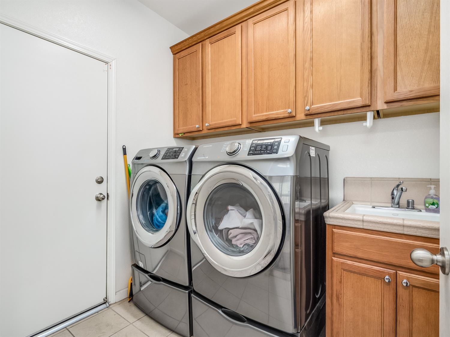 306 East Gibson Avenue Reedley, CA 93654 - Photo 24 of 27 Gallery Image 24