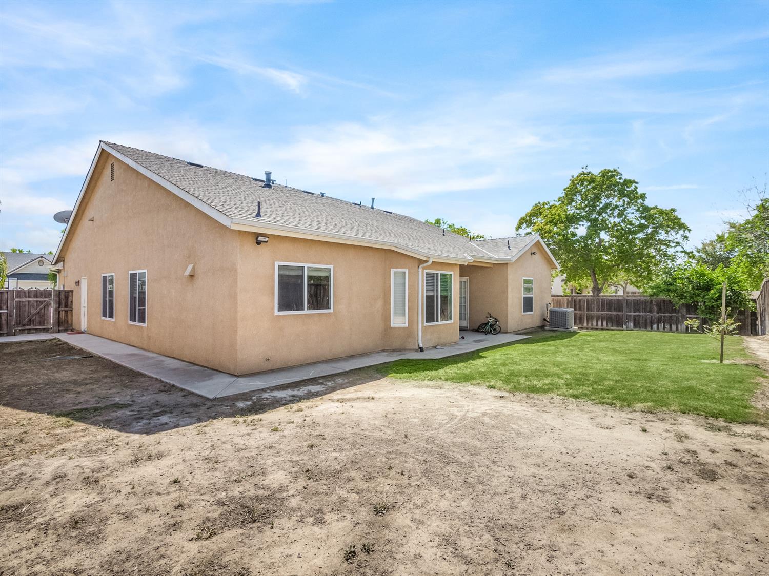 306 East Gibson Avenue Reedley, CA 93654 - Photo 26 of 27 Gallery Image 26