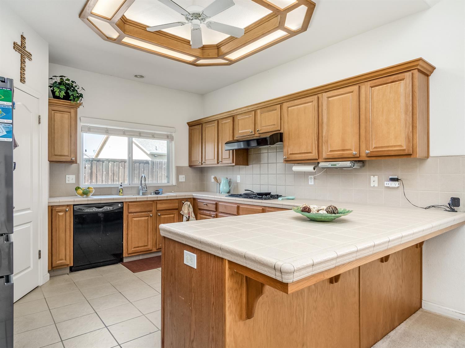 306 East Gibson Avenue Reedley, CA 93654 - Photo 7 of 27 Gallery Image 7